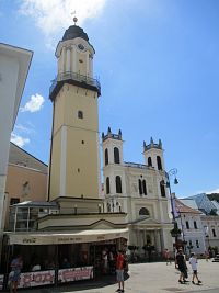 Hodinová veža a katedrála Štefana Xaverského