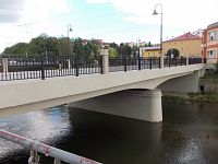 most spájajúci centrum Valašského Meziříčí s miestnou časťou Krásno
