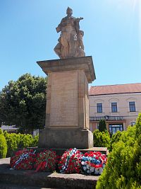 Hlohovec - Pomník obetiam 2. svetovej vojny