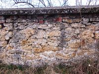 ohradný múr