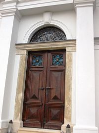 obnovené dvere