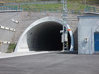 vchod do tunela od Nosíc