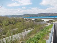 nový most z chodníka vedúceho do kúpeľov Nimnica