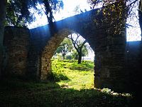 gotická brána