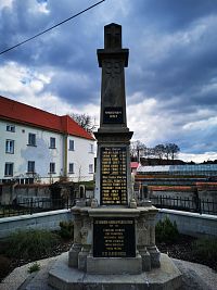 pomník obetí 1. a 2. svetovej vojny