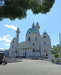 Rakúsko - Viedeň - Kostol sv. Karola Boromejského - Karlskirche