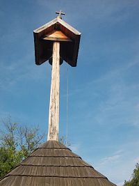 vrchná časť zvoničky so zvonom