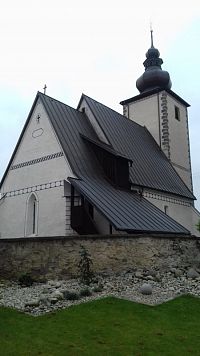 kostol v obci Belá - Dulice