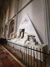 pohrebný pomník arcivojvodkyne Márie Kristíny Sasko-Tešínskej
