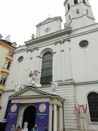 Rakúsko - Viedeň - Kostol sv. Michala ( Michaelerkirche )