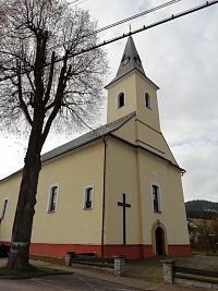 Makov - kostol sv. Petra a Pavla