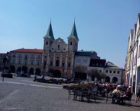 pohľad na kostol pred zrekonštruovaním fasády