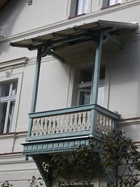 detail balkóna