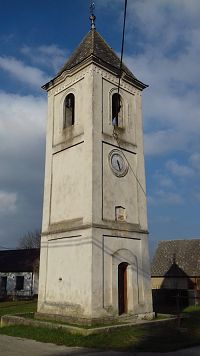 Bzince pod Javorinou, Hrušové - Zvonica s 24 číslami