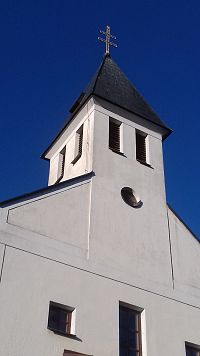 veža kostola v obci Kočín-Lančar