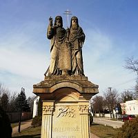 socha sv. Cyrila a Metoda