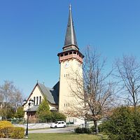 veža s ochozom a kostol sv. Ladislava