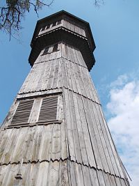 osemboká veža