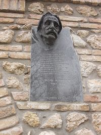 socha Kós Károly (1883 - 1977 ) - architekt a spisovateľ