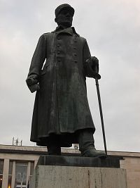 socha M.R.Štefánika