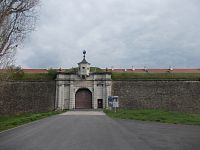 vstup do pevnosti - Leopoldovská brána