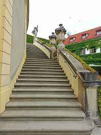 schody na hornú terasu