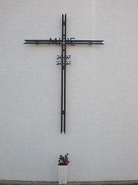 pekný jednoduchý železný misijný kríž