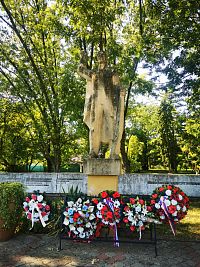 Zemianske Kostoľany - Pomník Obetiam SNP