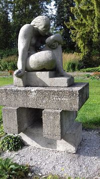 socha ženy - "Odpočinek"