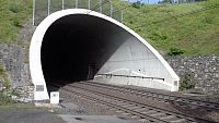 tunel č. II, pôvodny začali stavať v roku 1914 a 1917 bol daný do prevádzky