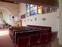 interiér malého kostola