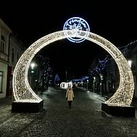 vstupná brána na vianočné trhy v Trenčíne