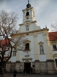 Bratislava - Námestie SNP - Kostol, kláštor a nemocnica milosrdných bratov