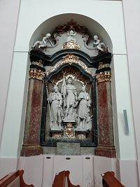 bočný oltár sv. Florián, sv. Roch, sv. Vendelín