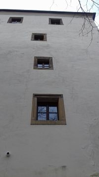 okná veže