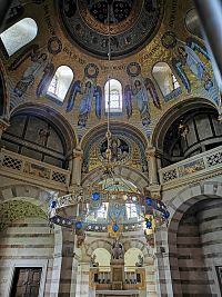 kupola s mozaikou anjelov