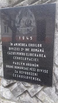 1945 - padlým hrdinom 2.svetovej vojny Druhej rumunskej pešej divízie za oslobodenie Československa