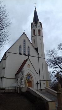 Dolní Němčí - Kostol sv. apoštolov Filipa a Jakuba