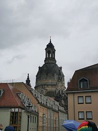 pohľad z terasy na evanjelický kostol Matky Božej Panny Márie ( Frauenkirche )