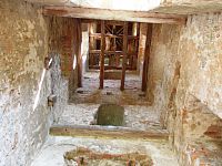 pohľad na ruinu veže kostola I - rok 2021