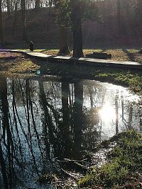 jazierko a roštový chodník