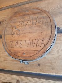 logo slovenských autobusových zastaviek