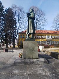 Ján Kollár a škola nesúca jeho meno