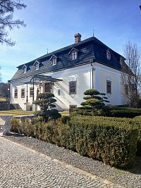 kúria, jej zadná časť