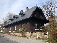 na návrhu domu sa podielali poprední architekti : Dušan Jurkovič a Michal Urbánek