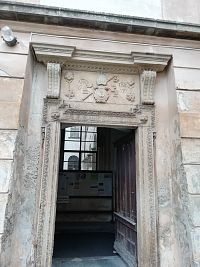 vstup do krížovej chodby z konca 14. storočia