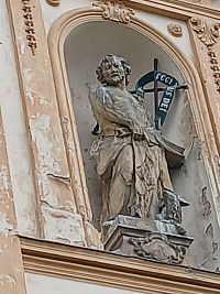 sochy svätách v nikách I