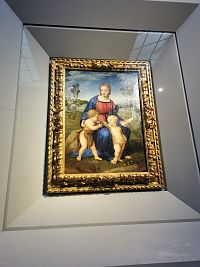 Madona s dieťaťom a Jánom Krstiteľom, Raffael