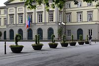 budova divadla a nápis PUCCINI