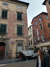 tmavý dom - múzeum Pucciniho